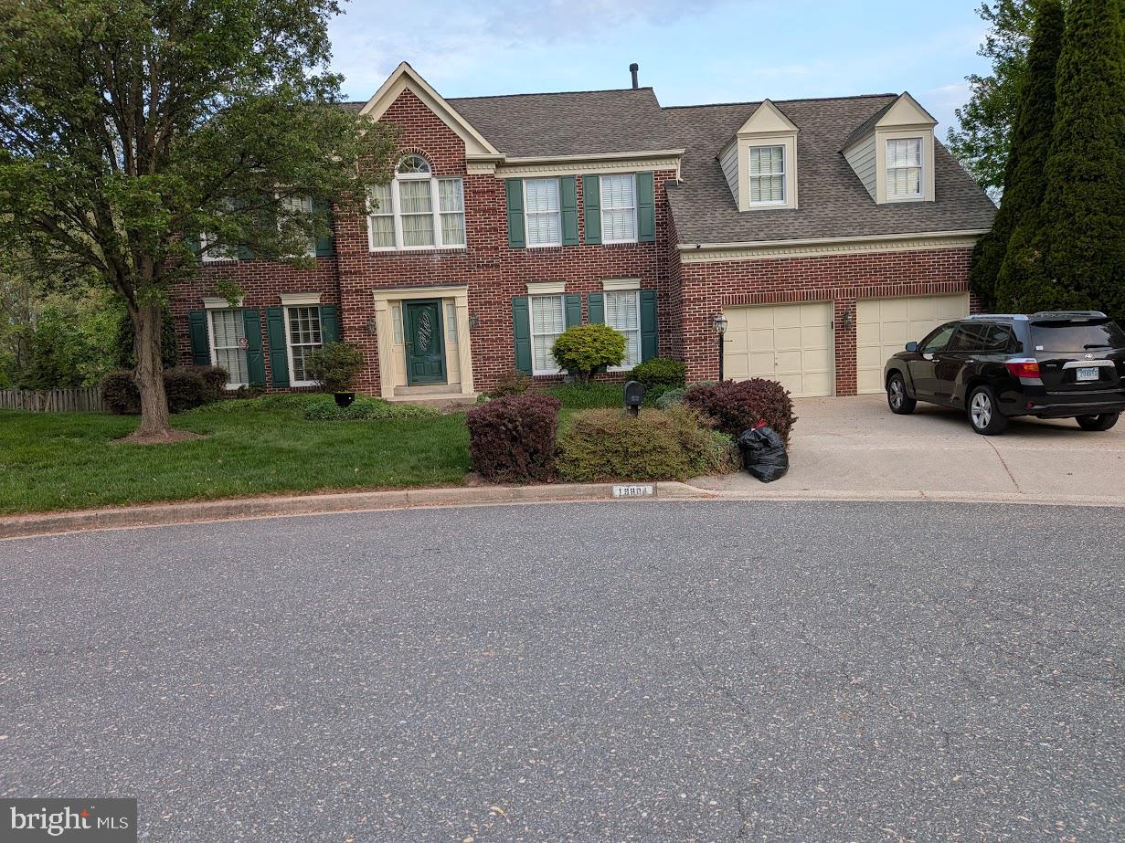 MIDDLEBROOK MANOR - Residential