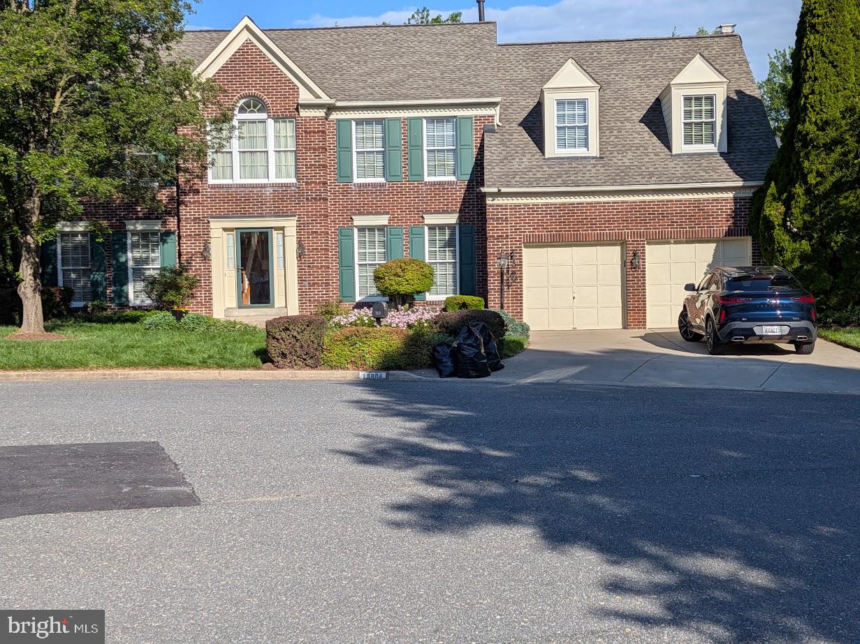 MIDDLEBROOK MANOR - Residential