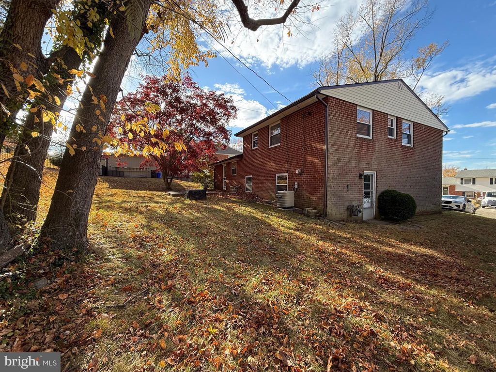 Photo of 6 Grove Lane, BROOMALL, PA 19008 (MLS # PADE2105996)
