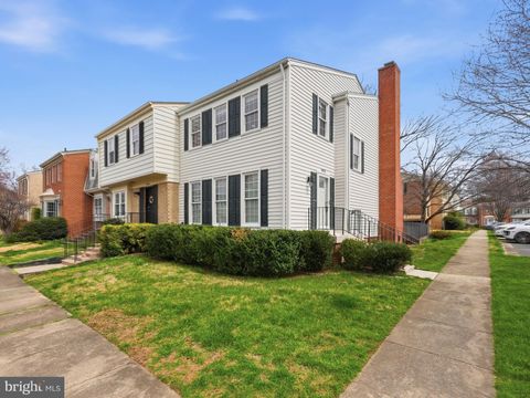 9932 LONGFORD COURT VIENNA VA 22181