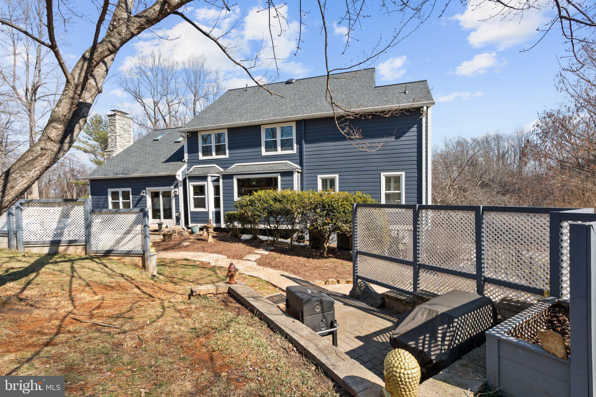 HUNTON WOOD - Residential