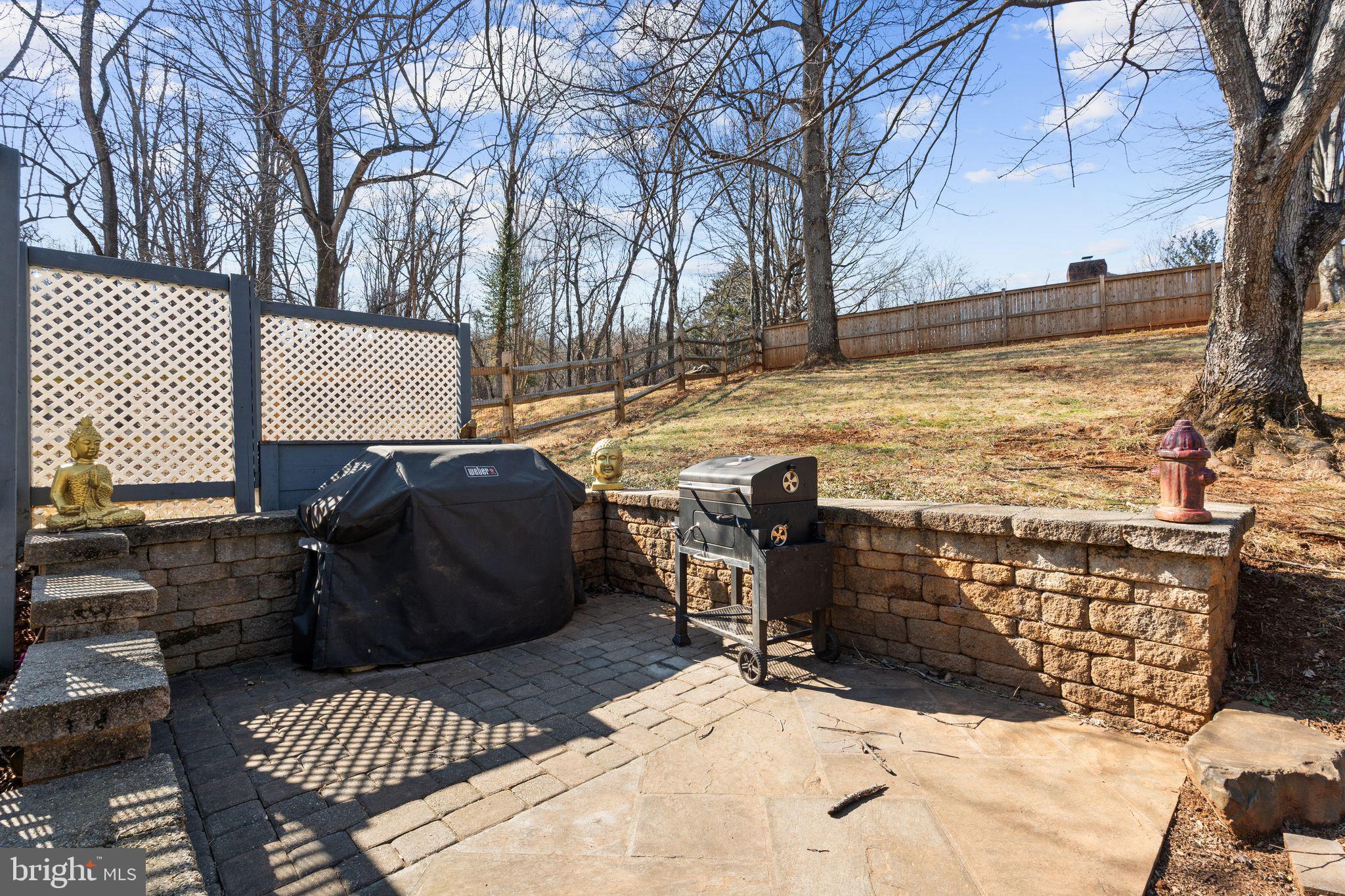 HUNTON WOOD - Residential