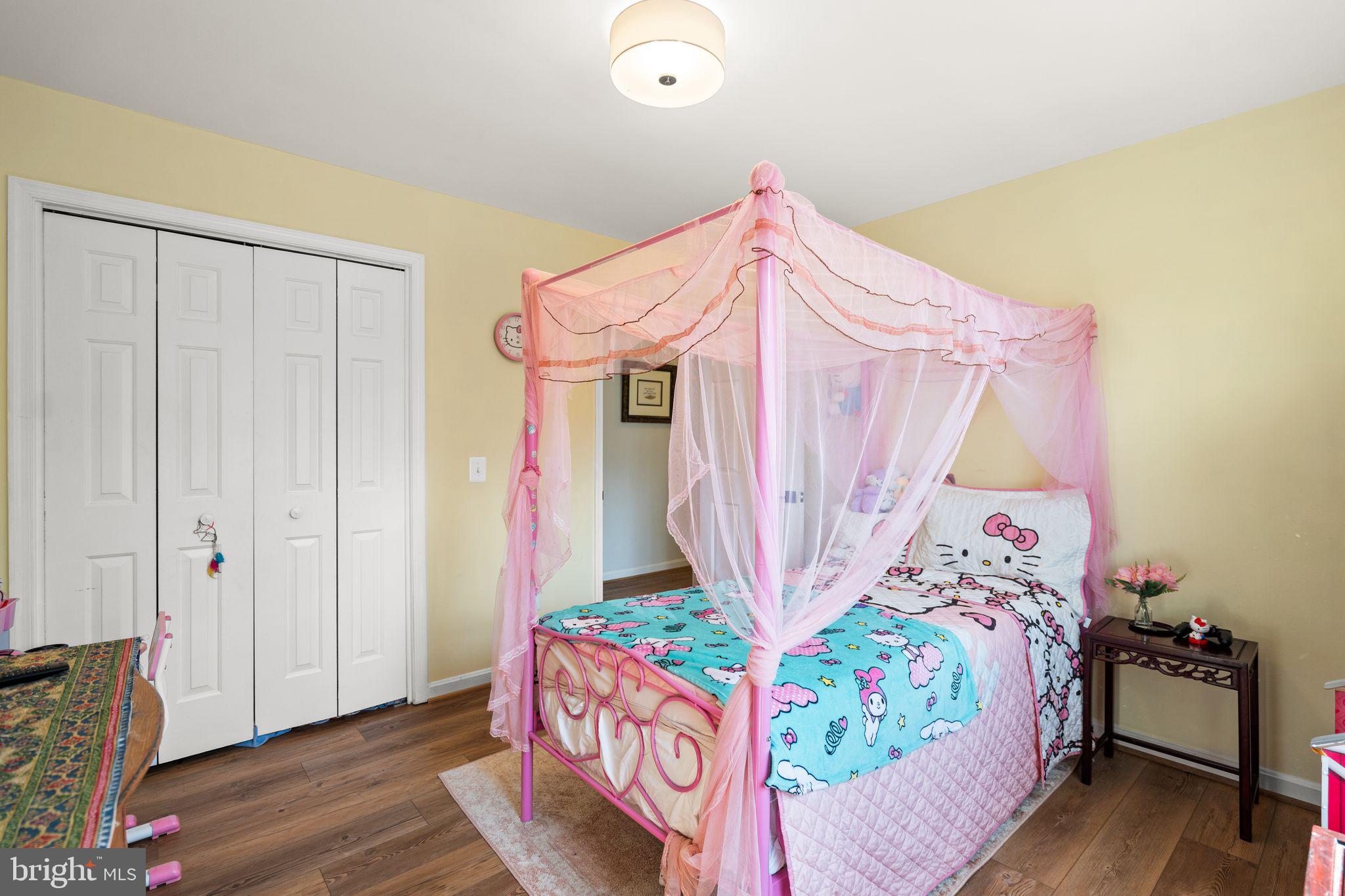 HUNTON WOOD - Residential