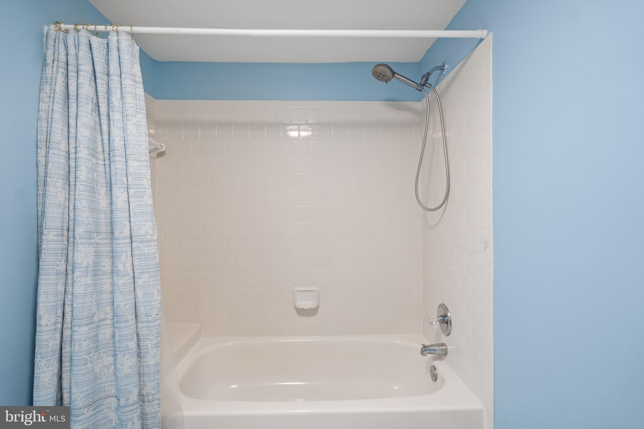 HUNTON WOOD - Residential