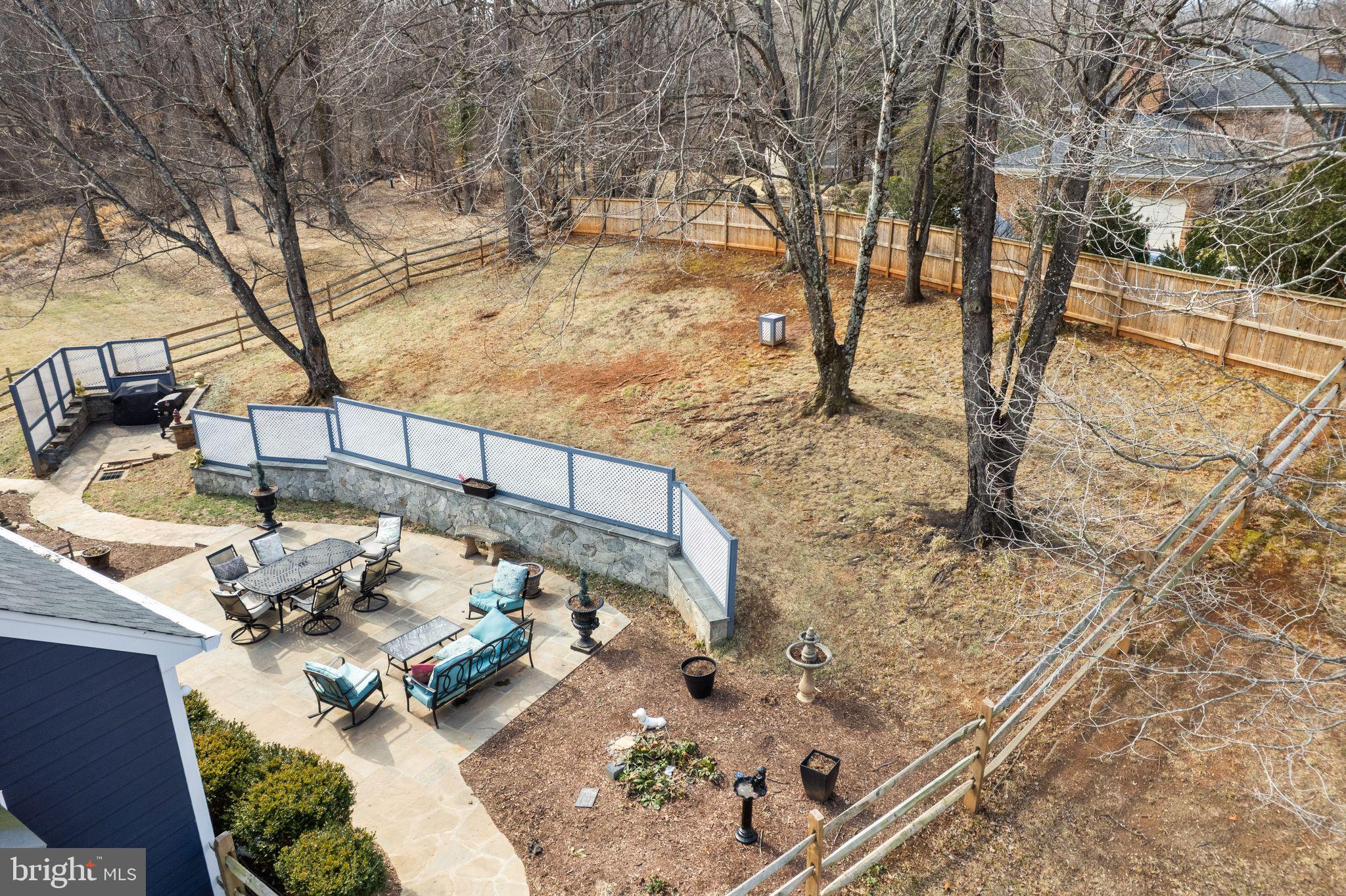 HUNTON WOOD - Residential