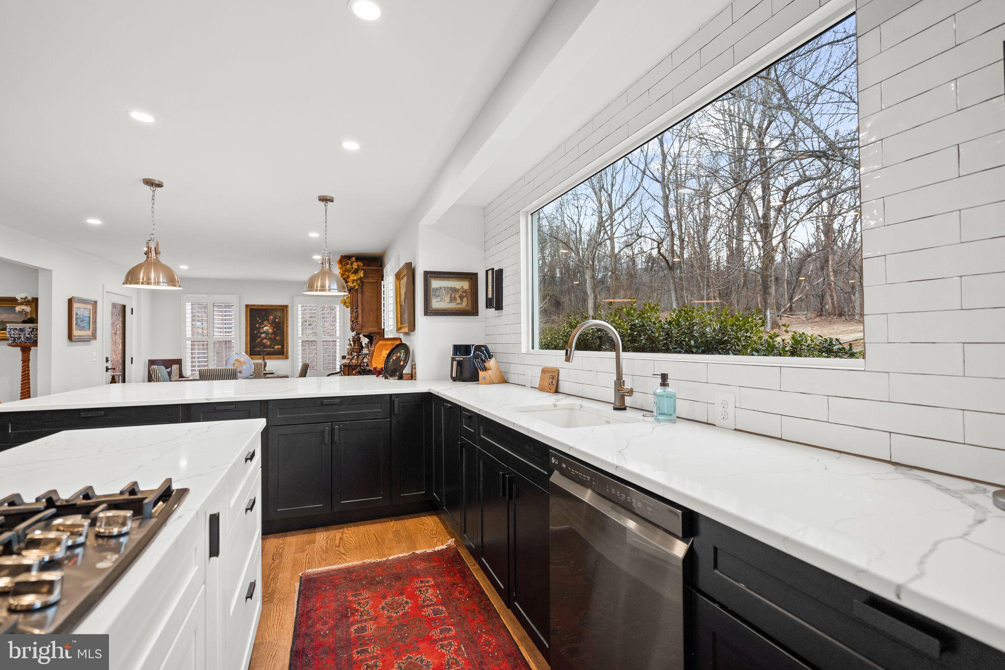 HUNTON WOOD - Residential