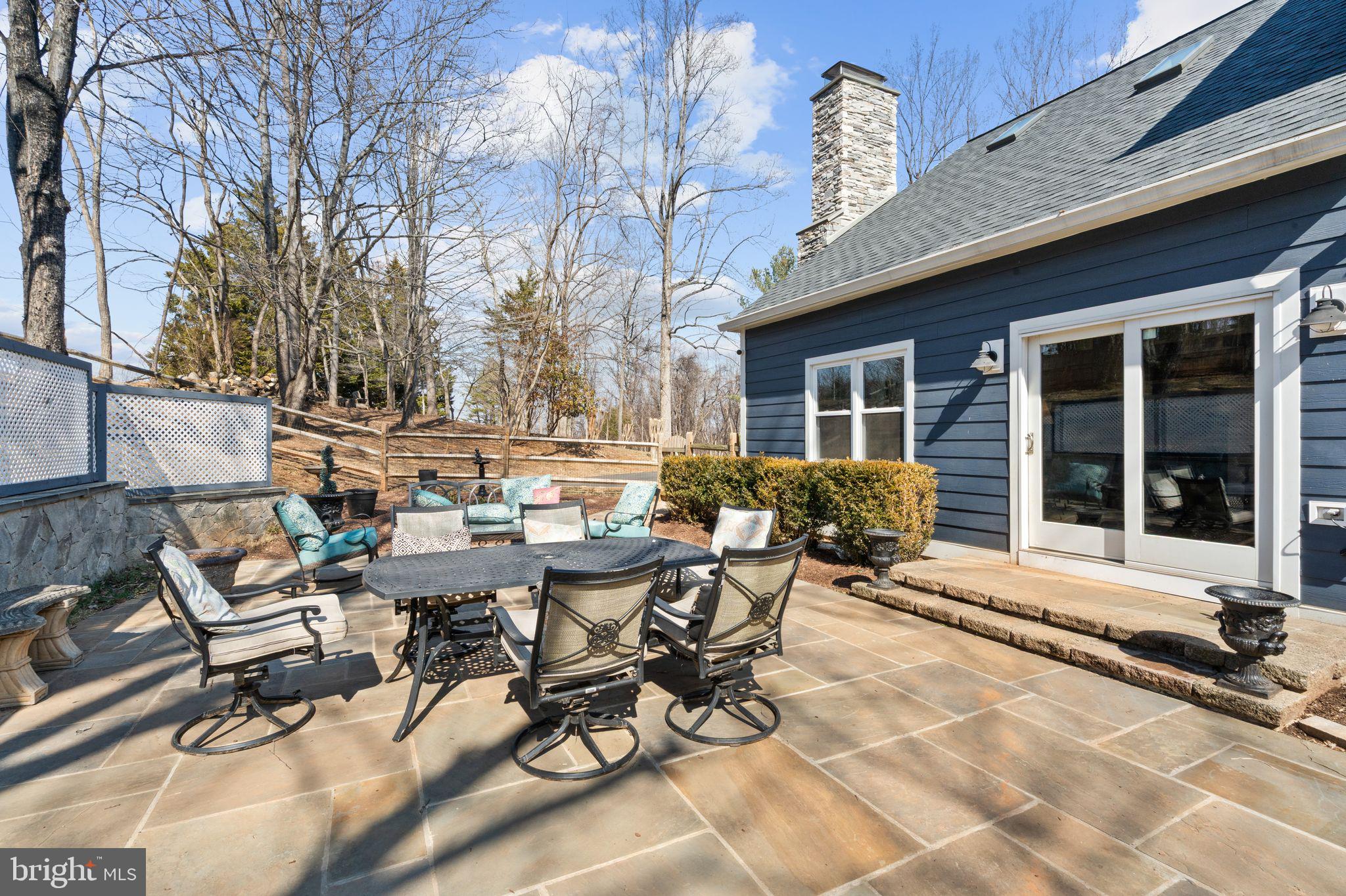 HUNTON WOOD - Residential