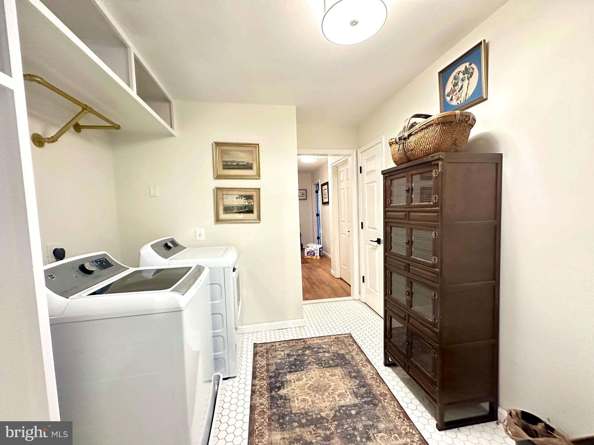 HUNTON WOOD - Residential