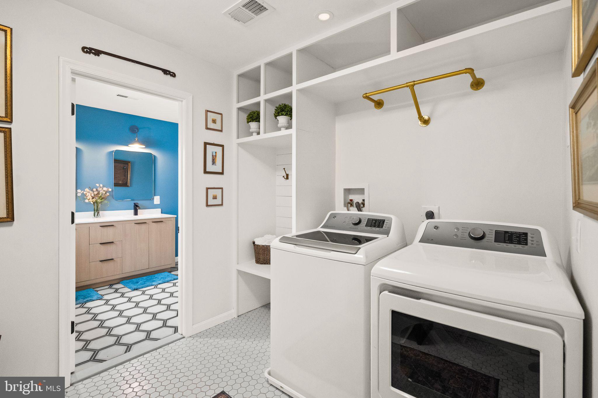 HUNTON WOOD - Residential