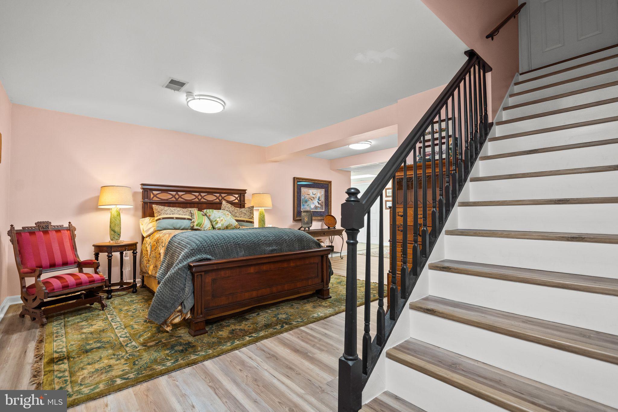 HUNTON WOOD - Residential