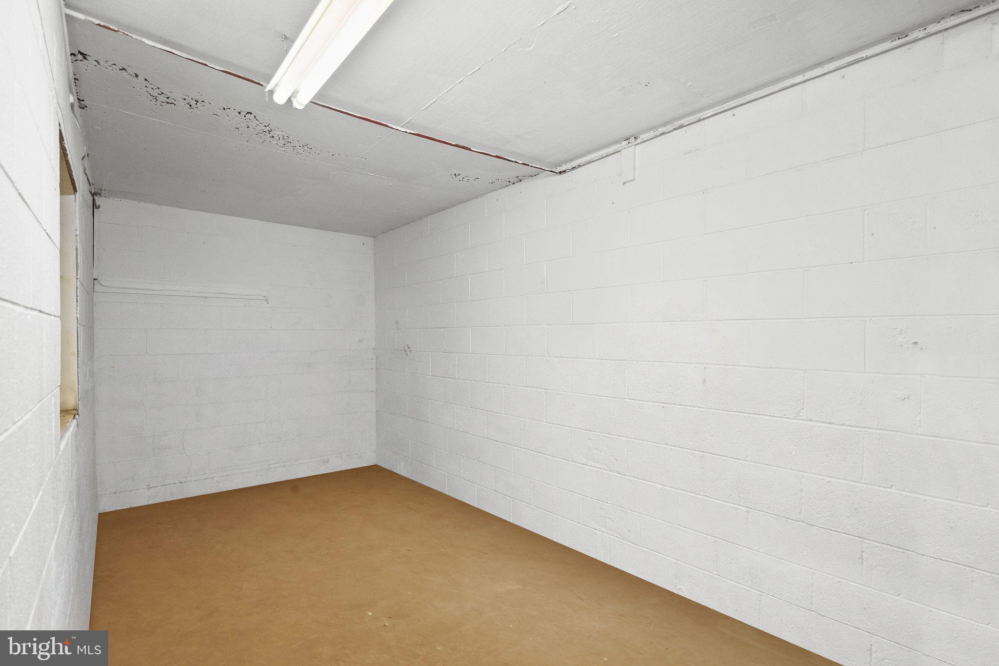 HUNTON WOOD - Residential