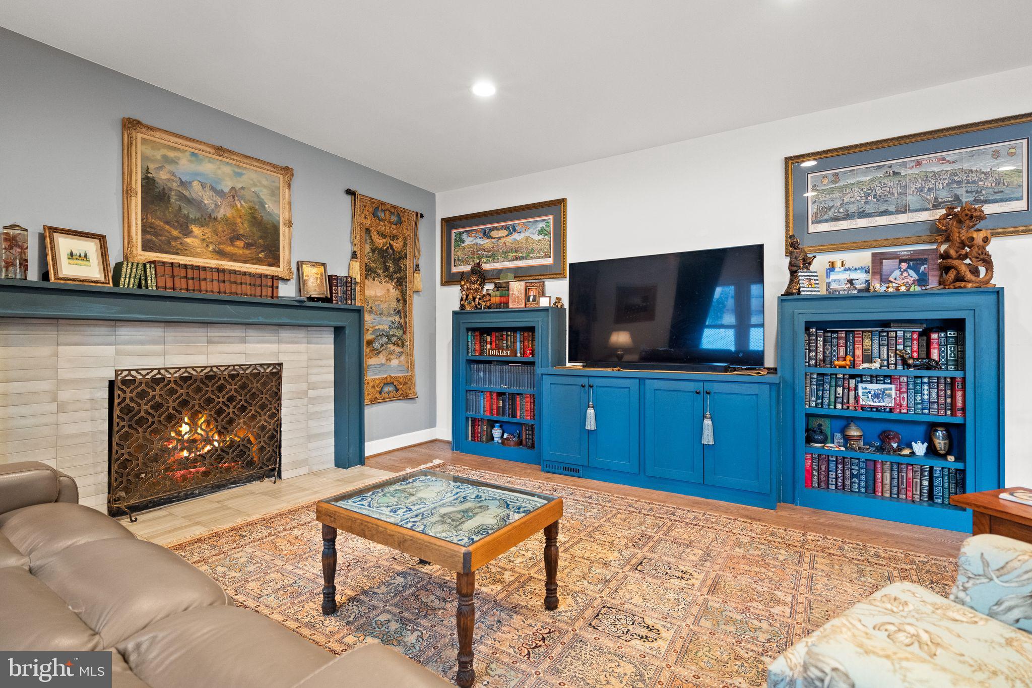 HUNTON WOOD - Residential