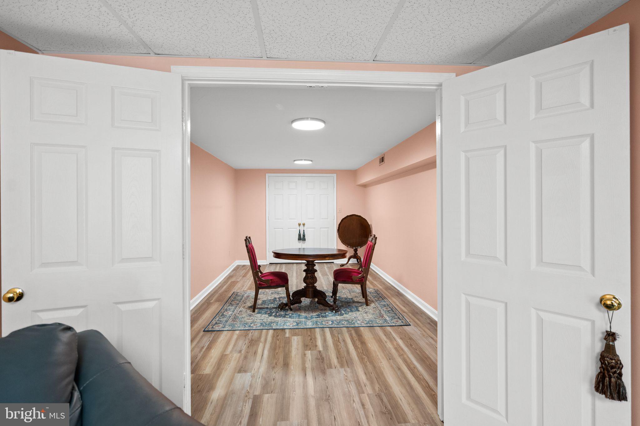 HUNTON WOOD - Residential