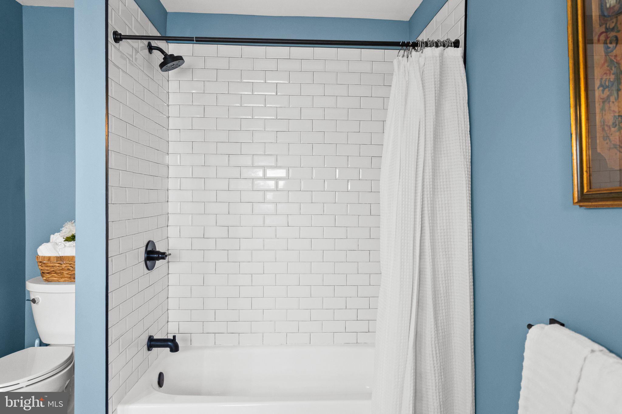 HUNTON WOOD - Residential