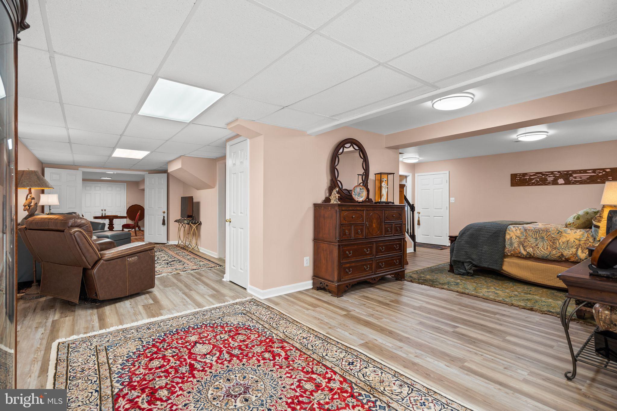 HUNTON WOOD - Residential