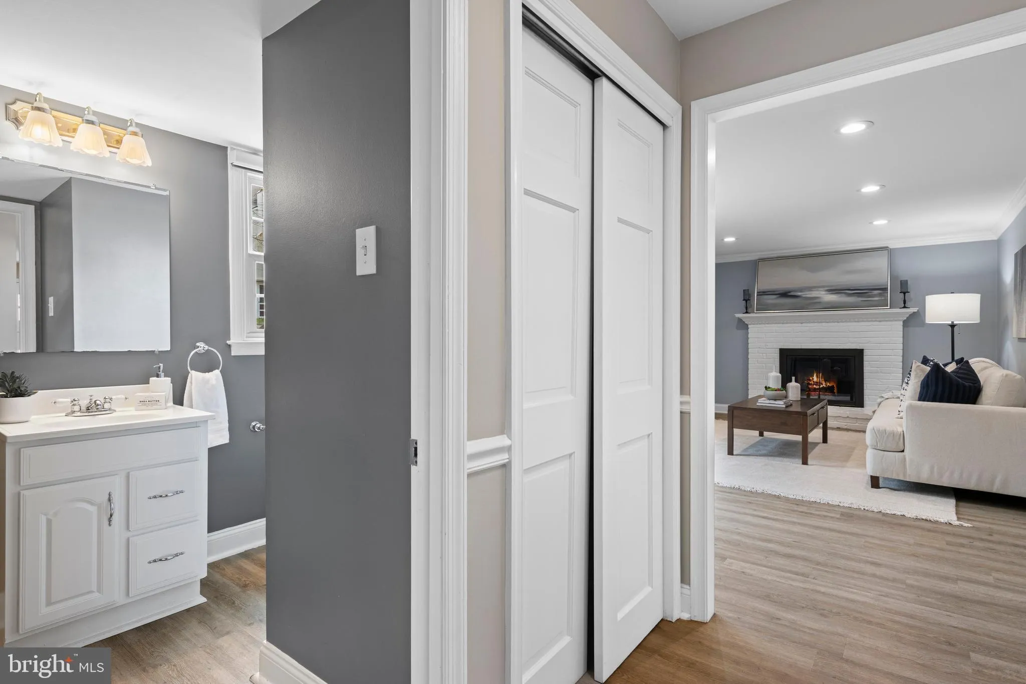 Wayne, Pennsylvania 19087, United States, 4 Bedrooms Bedrooms, ,4 BathroomsBathrooms,Residential,Pending,104973