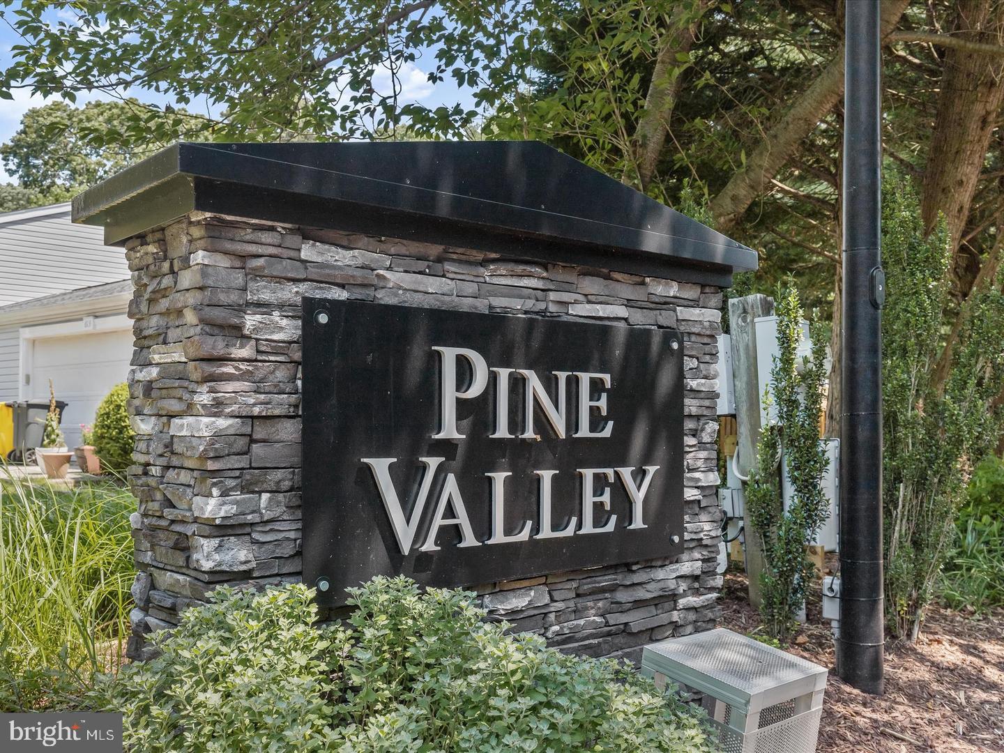 PINE VALLEY - Residential