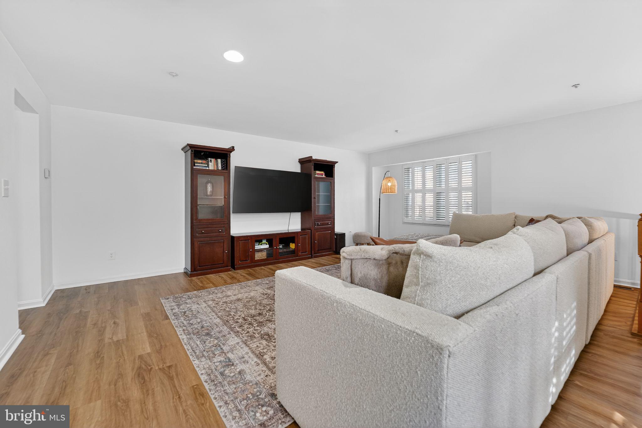 PINE VALLEY - Residential