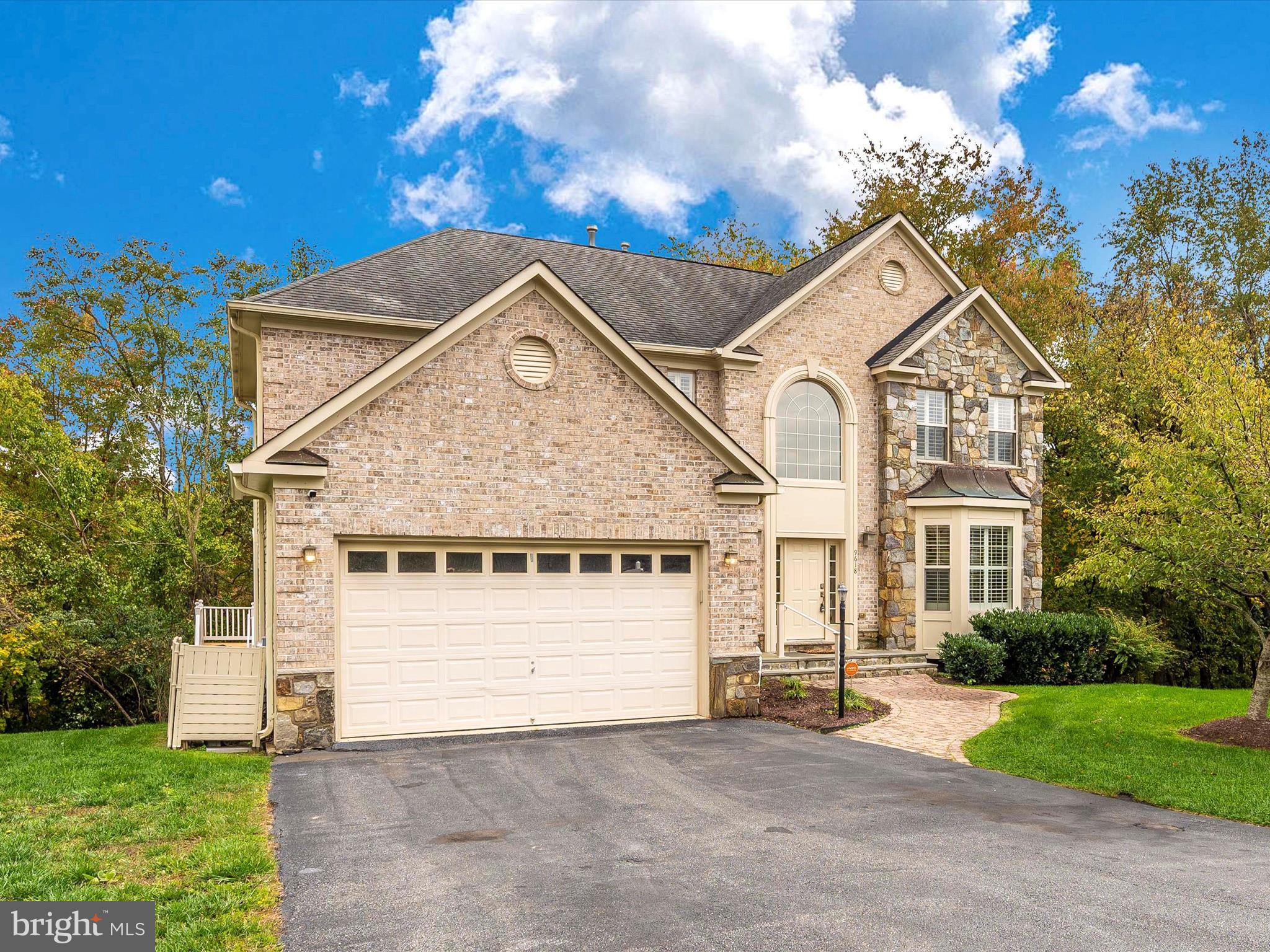 WOODRIDGE - Residential