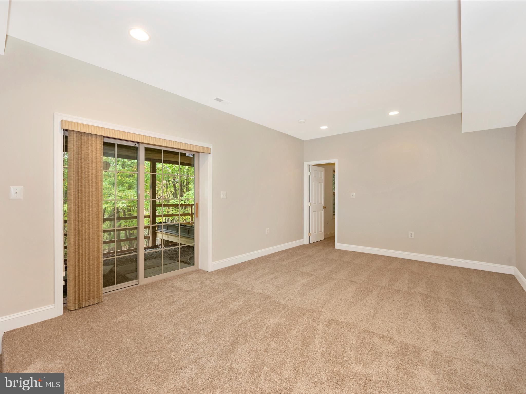 WOODRIDGE - Residential