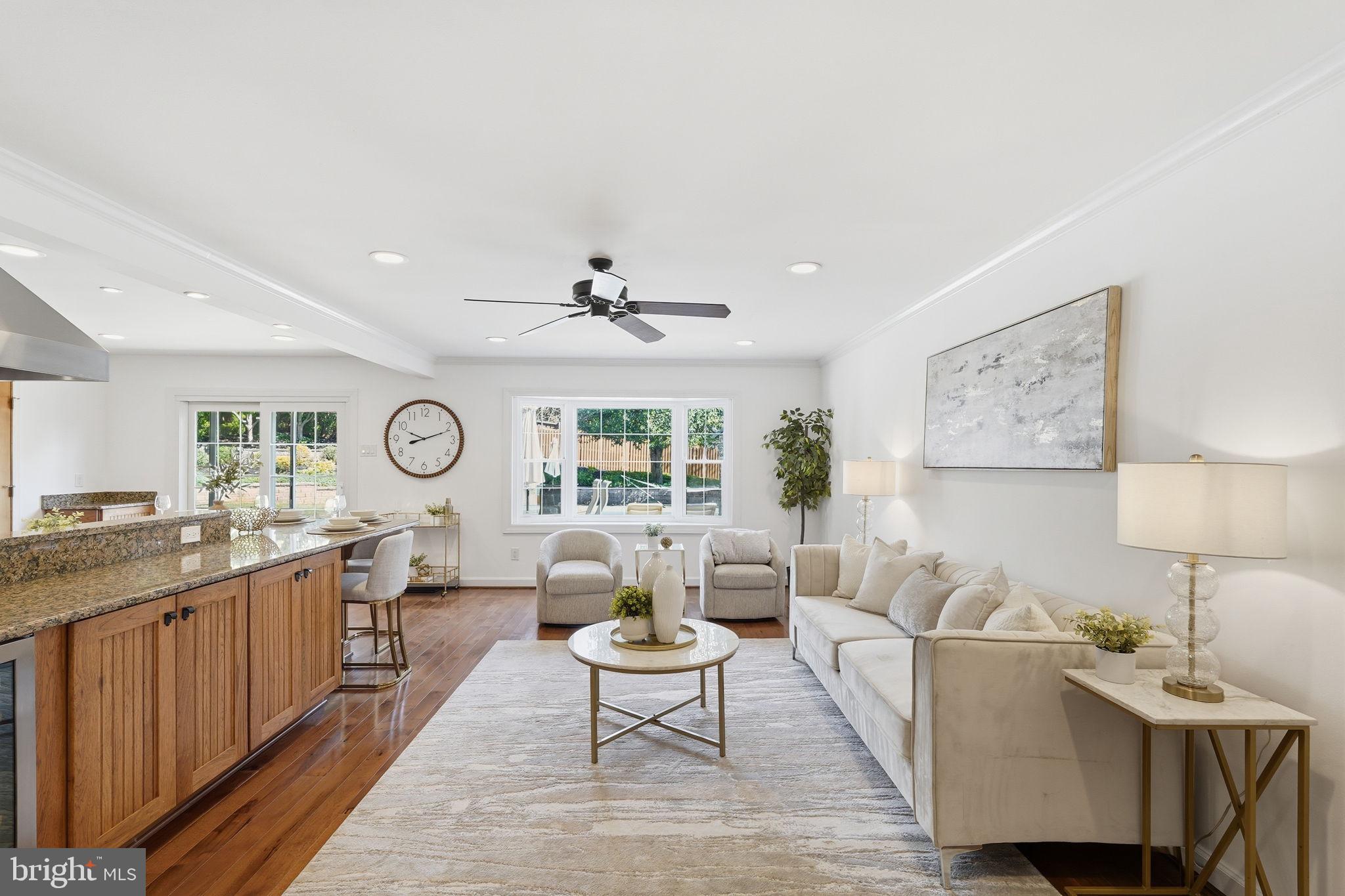 LAKEVALE COURT - Residential