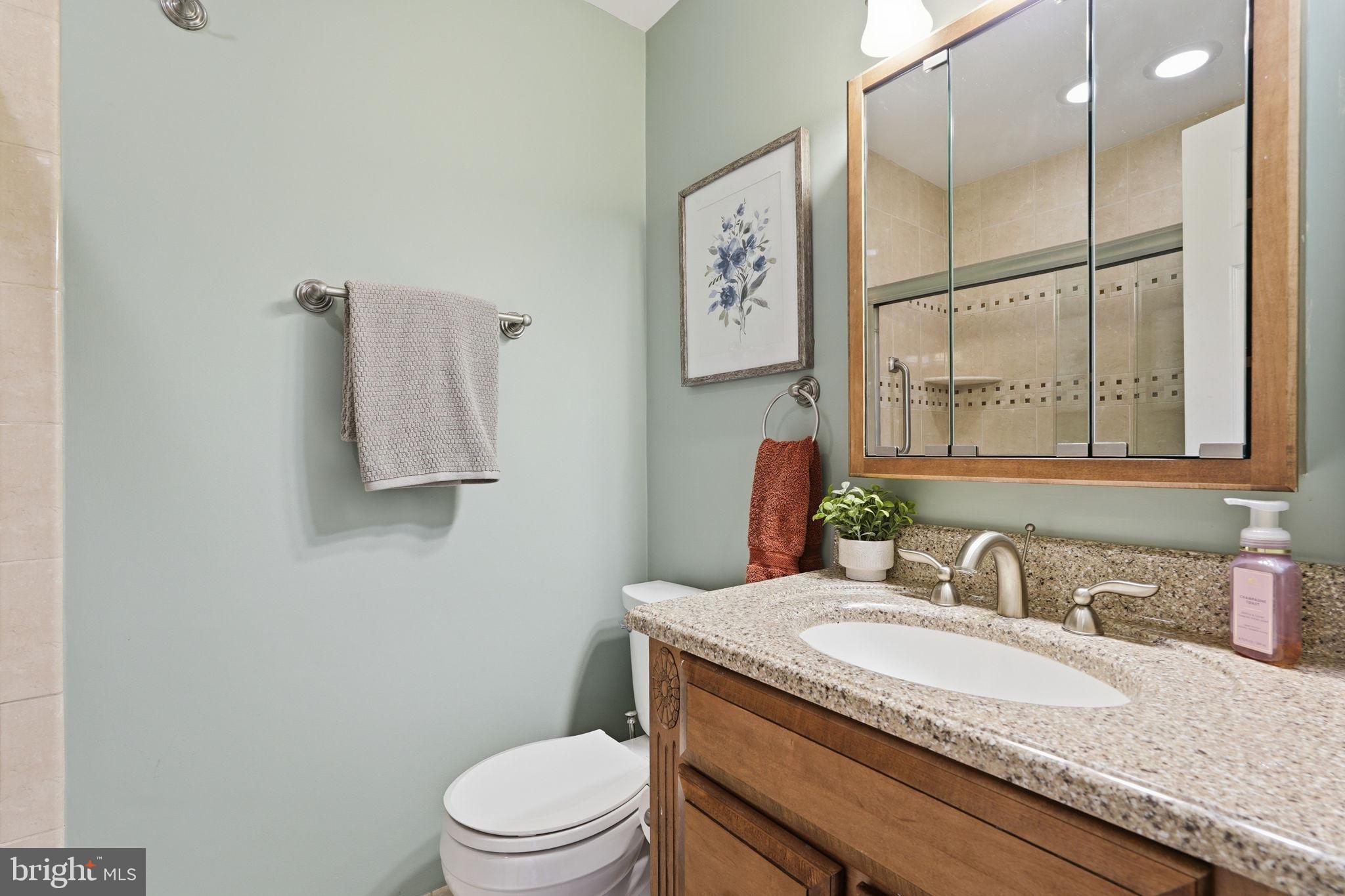 LAKEVALE COURT - Residential