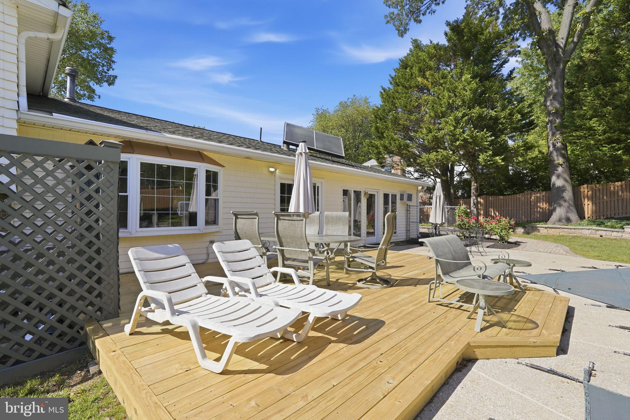 LAKEVALE COURT - Residential