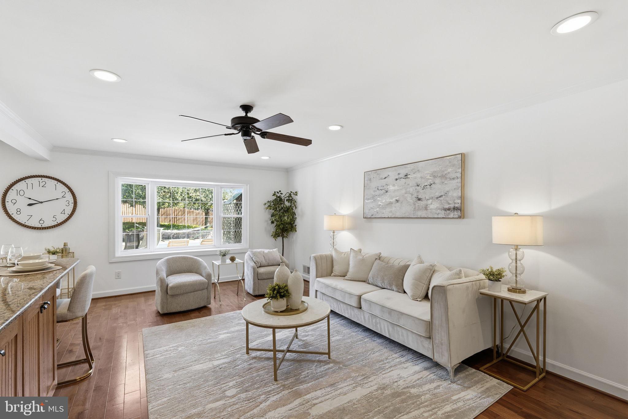 LAKEVALE COURT - Residential