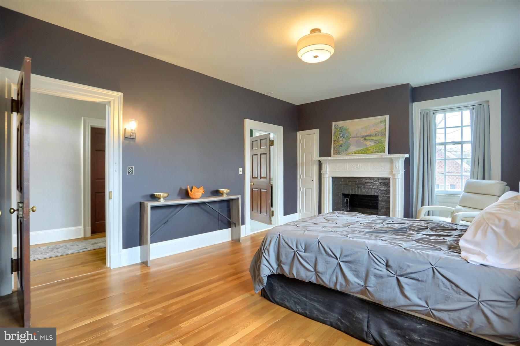 ROLAND PARK - Residential