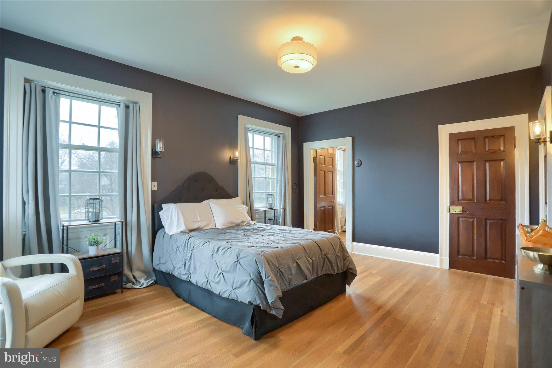 ROLAND PARK - Residential