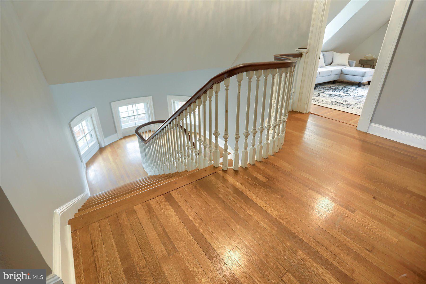 ROLAND PARK - Residential