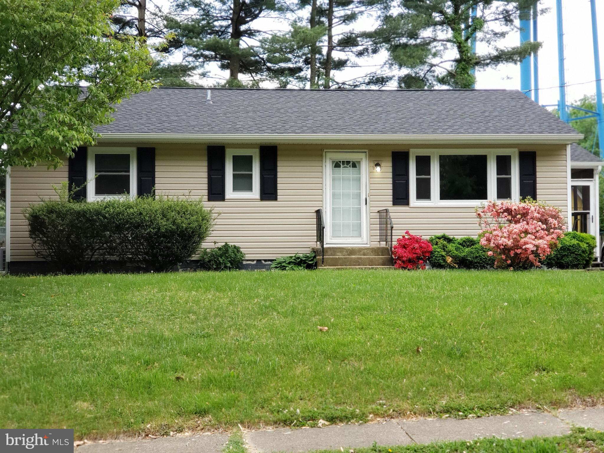 CALVERT MANOR - Residential Lease