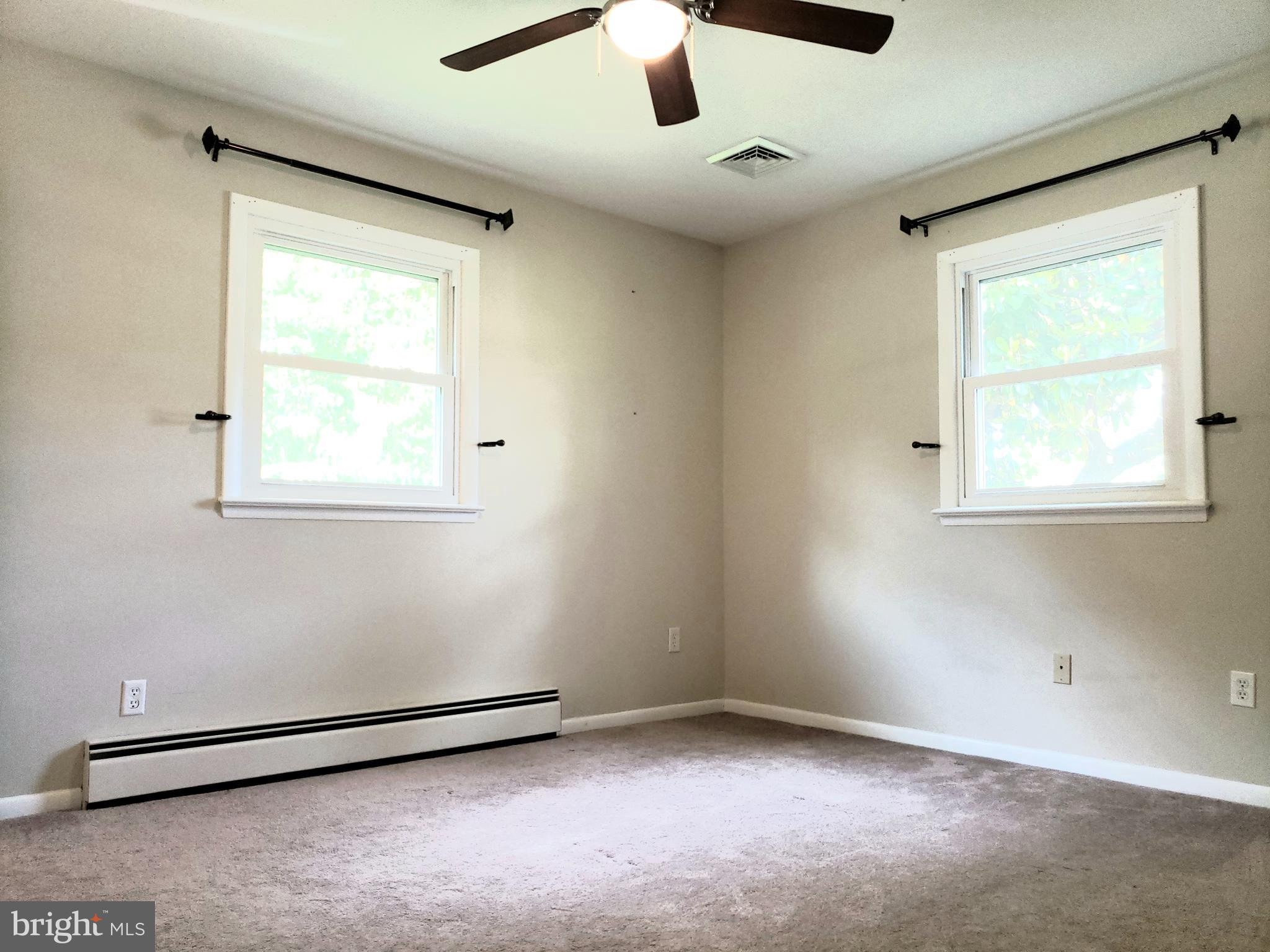 CALVERT MANOR - Residential Lease