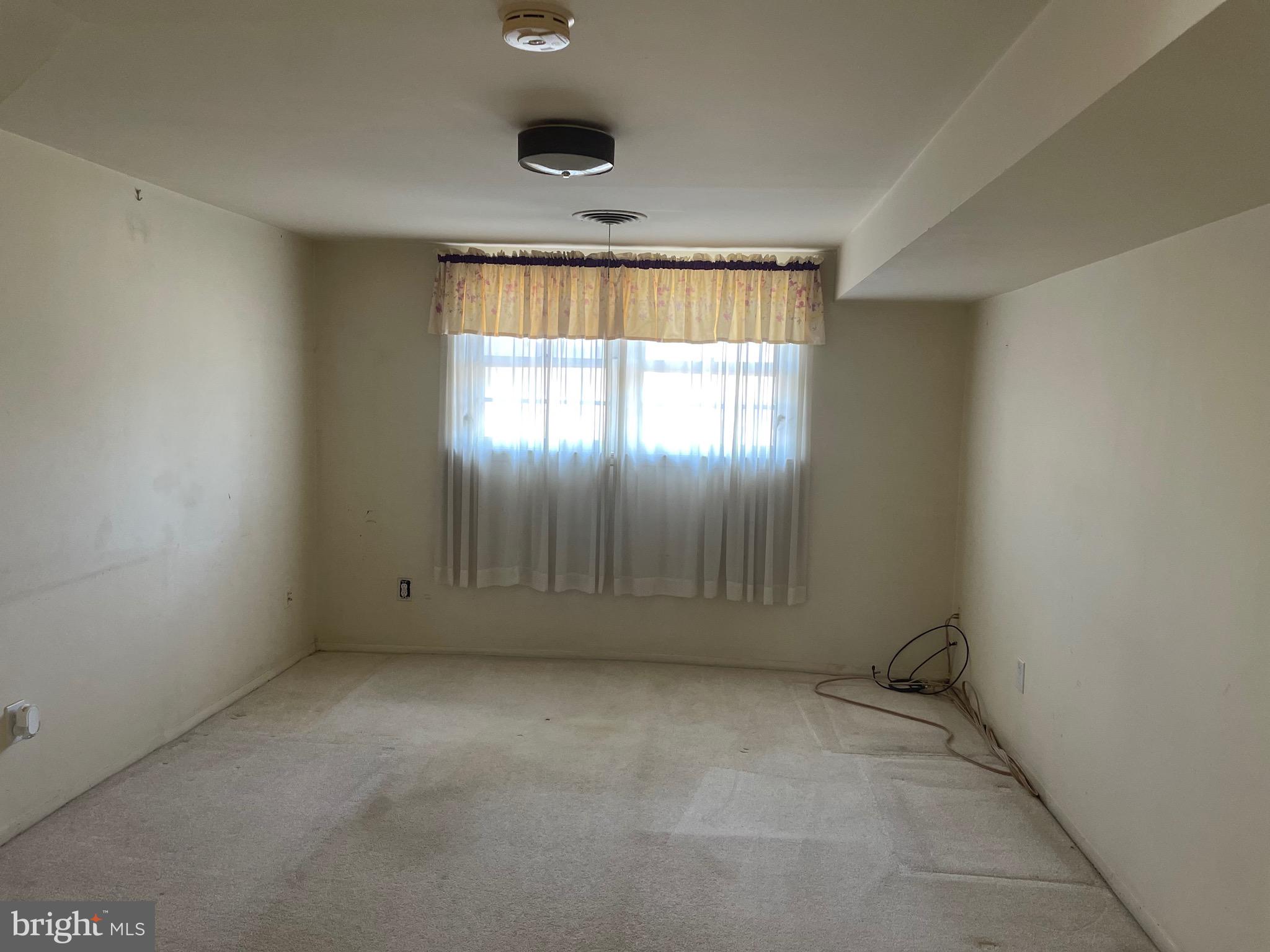 EDSALL PARK - Residential