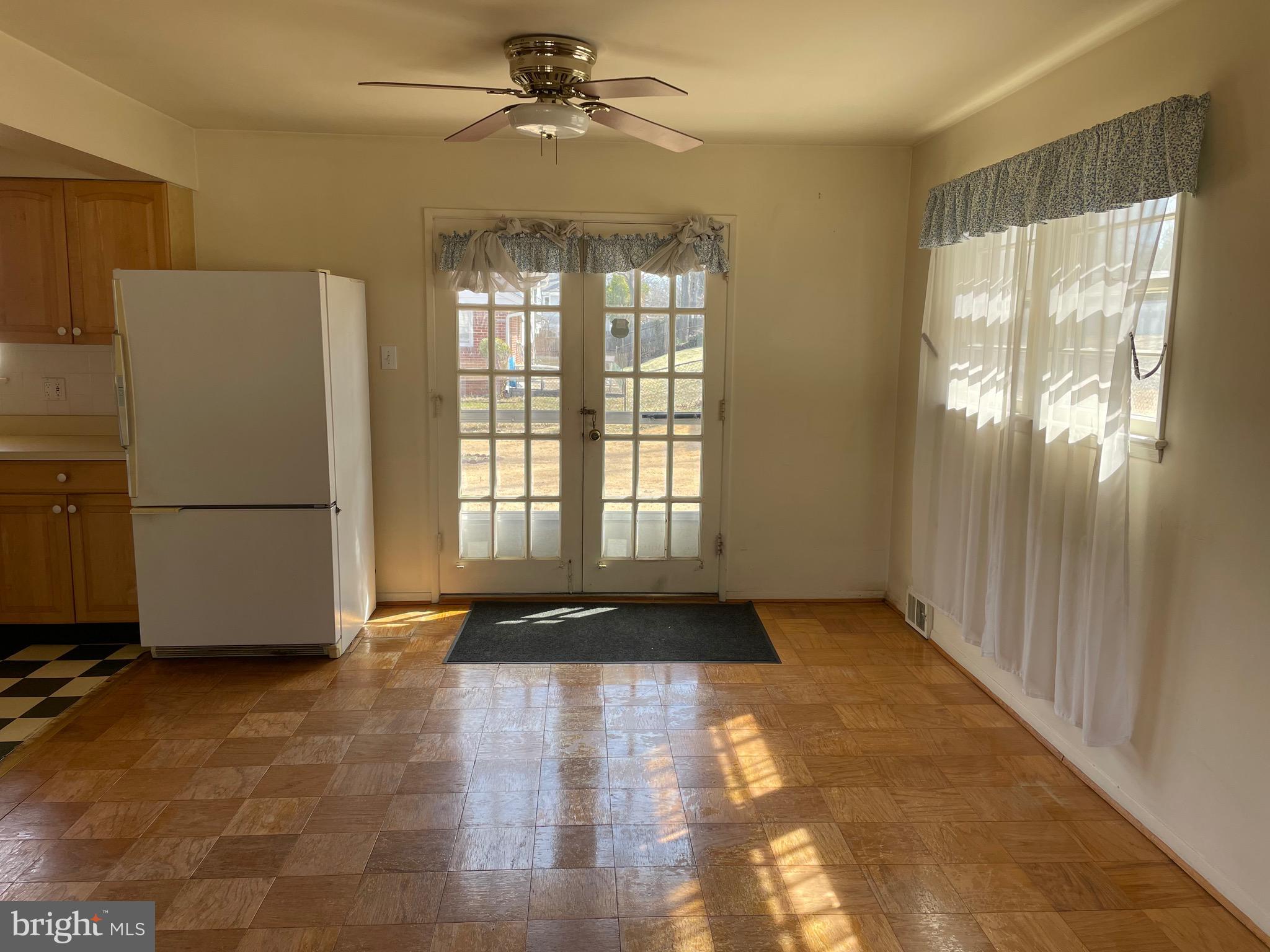 EDSALL PARK - Residential