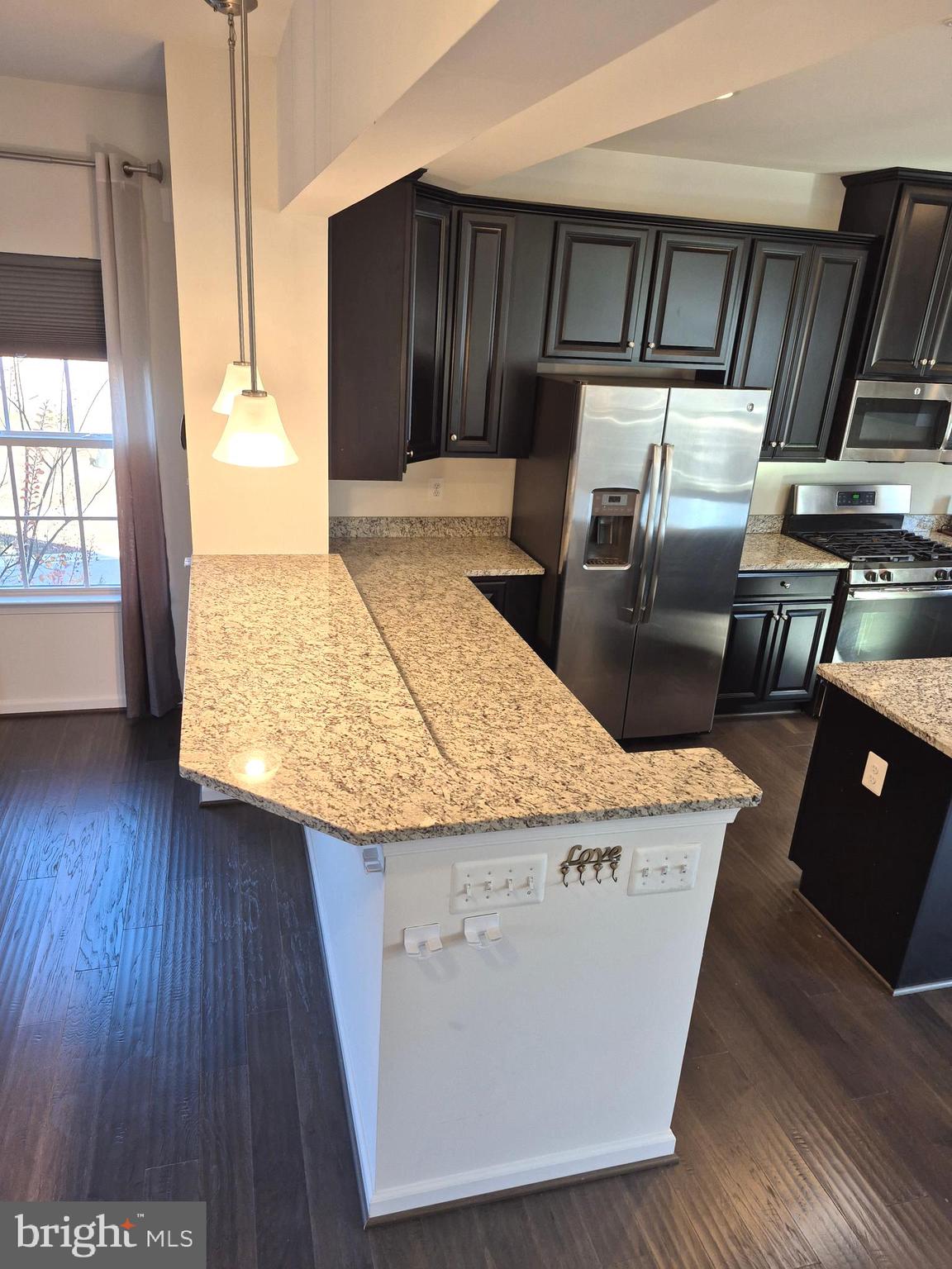 WESTCHESTER SQUARE - Residential Lease