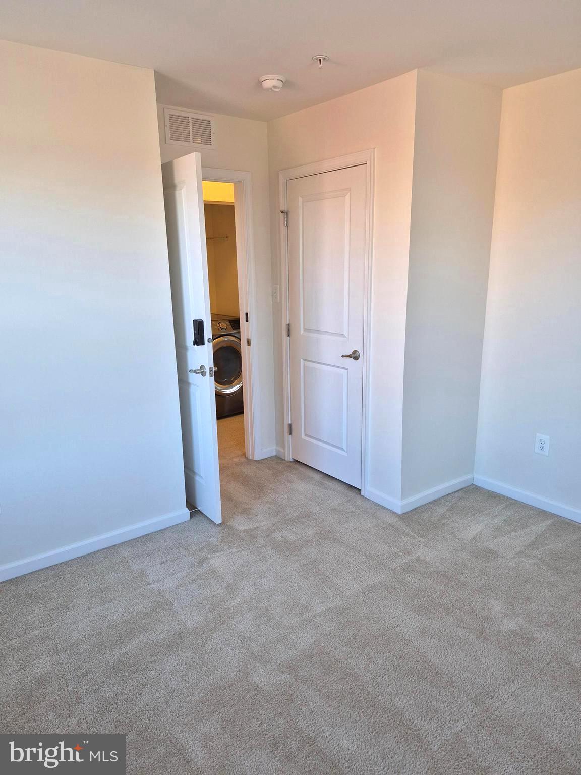 WESTCHESTER SQUARE - Residential Lease