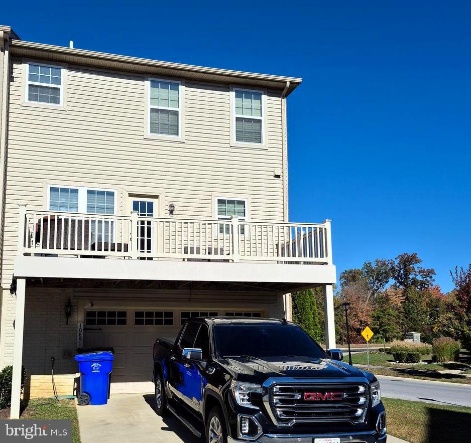 WESTCHESTER SQUARE - Residential Lease