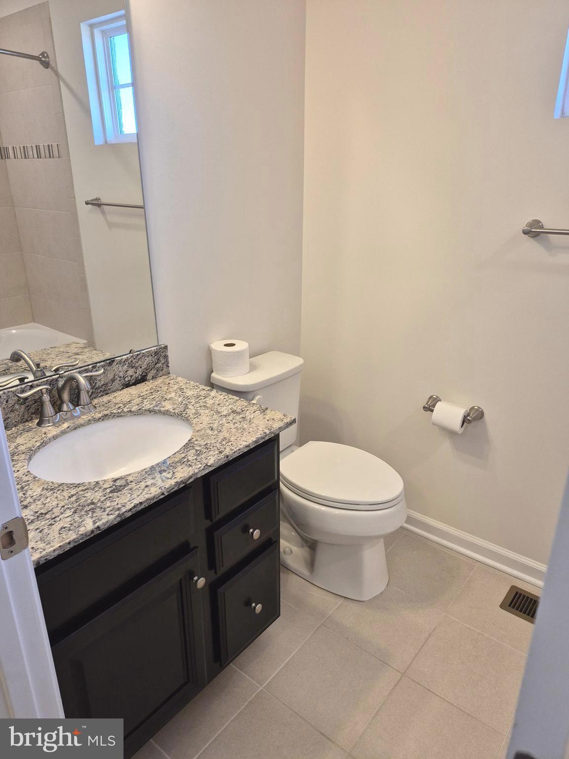 WESTCHESTER SQUARE - Residential Lease