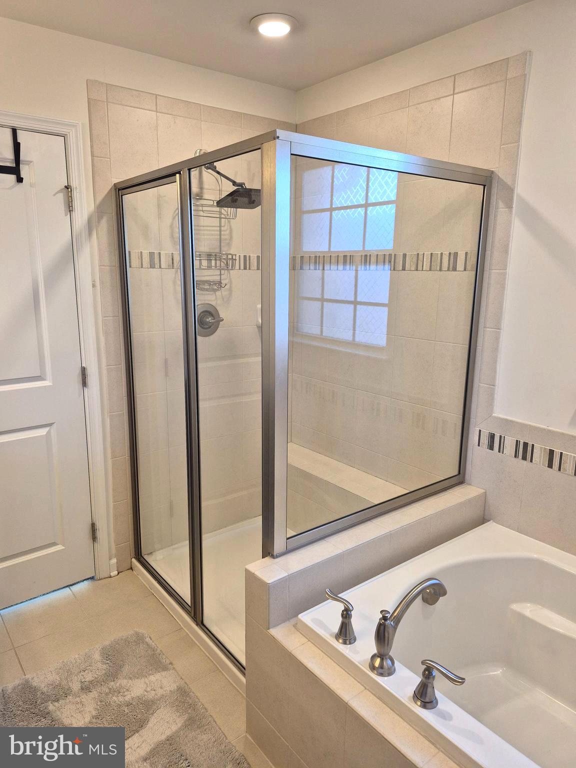 WESTCHESTER SQUARE - Residential Lease