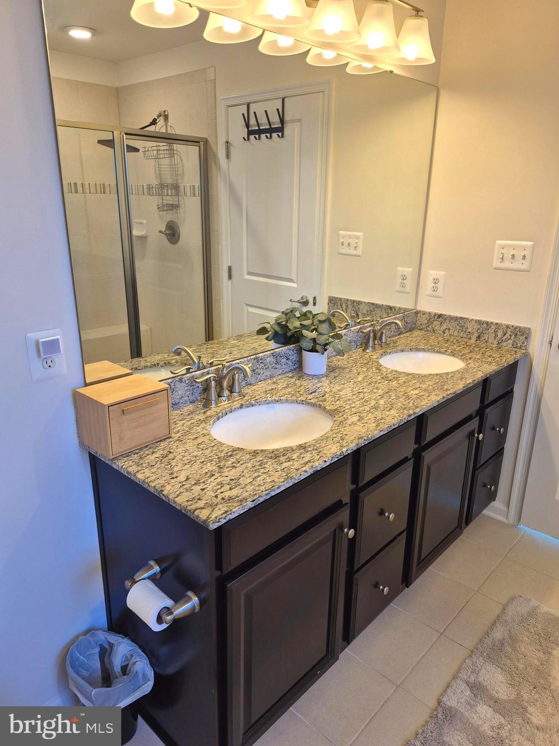 WESTCHESTER SQUARE - Residential Lease