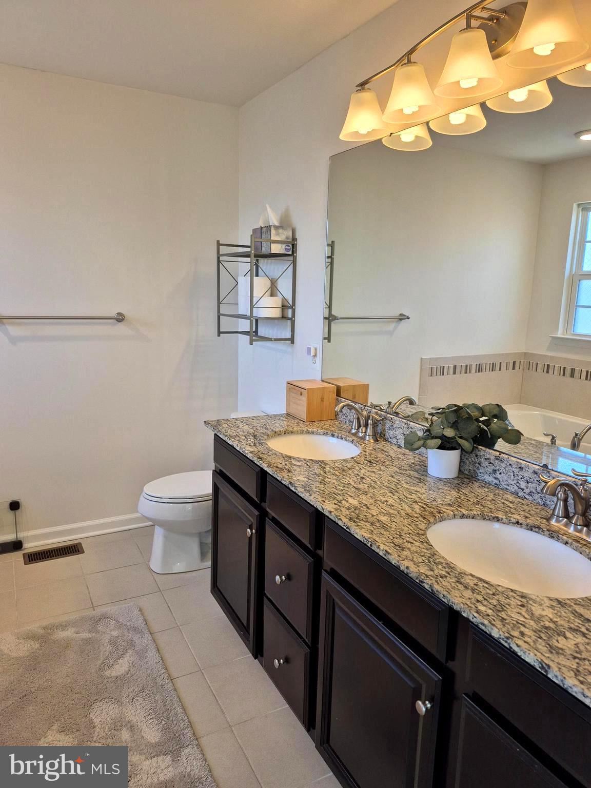 WESTCHESTER SQUARE - Residential Lease