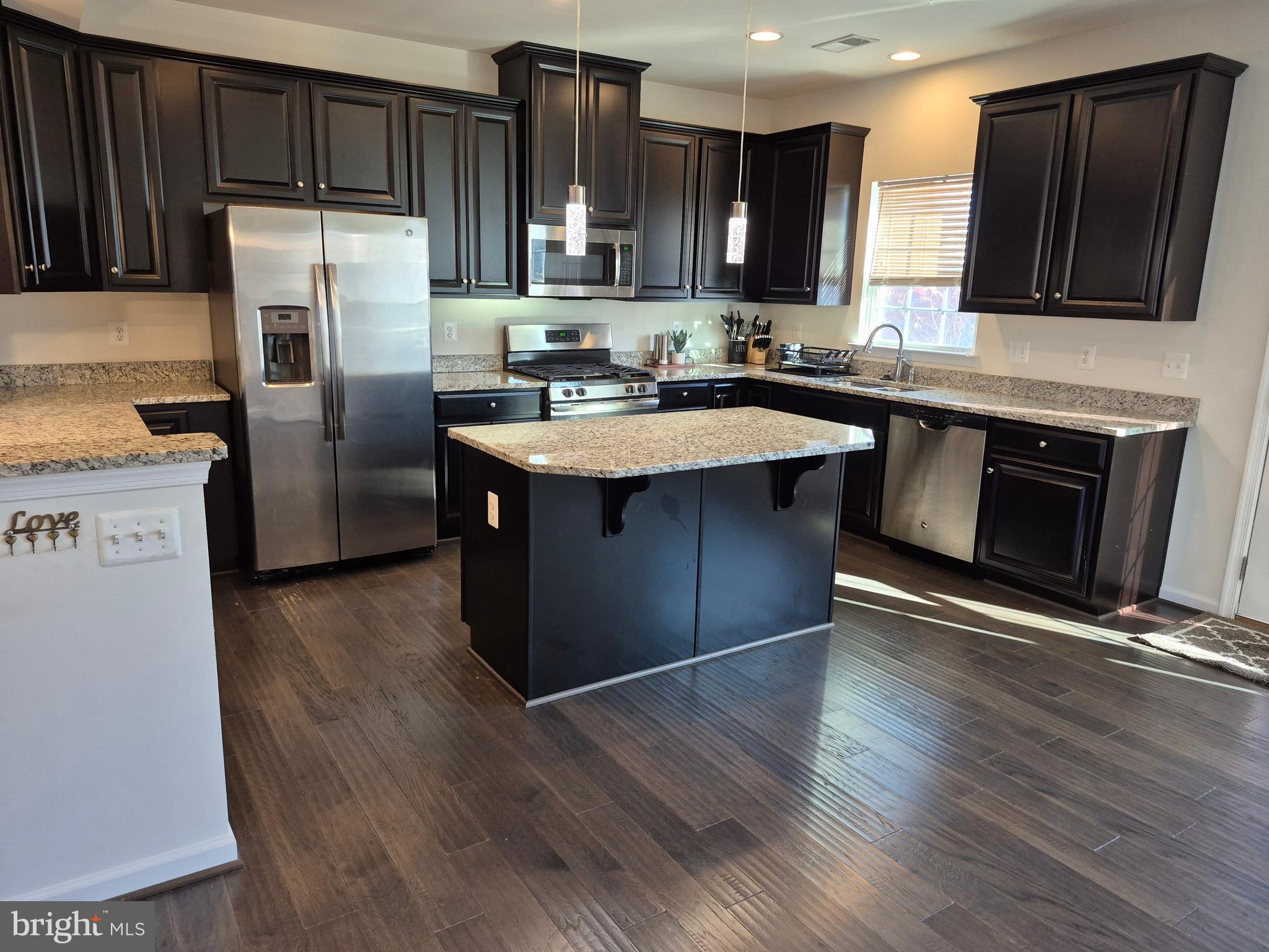 WESTCHESTER SQUARE - Residential Lease