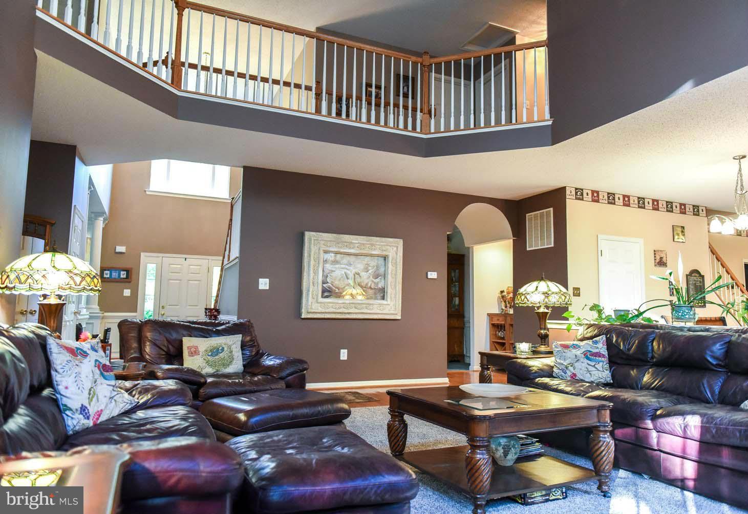 NEWTON MANOR - Residential