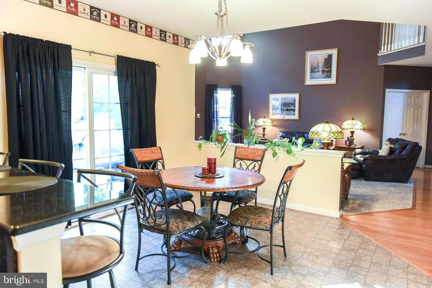 NEWTON MANOR - Residential