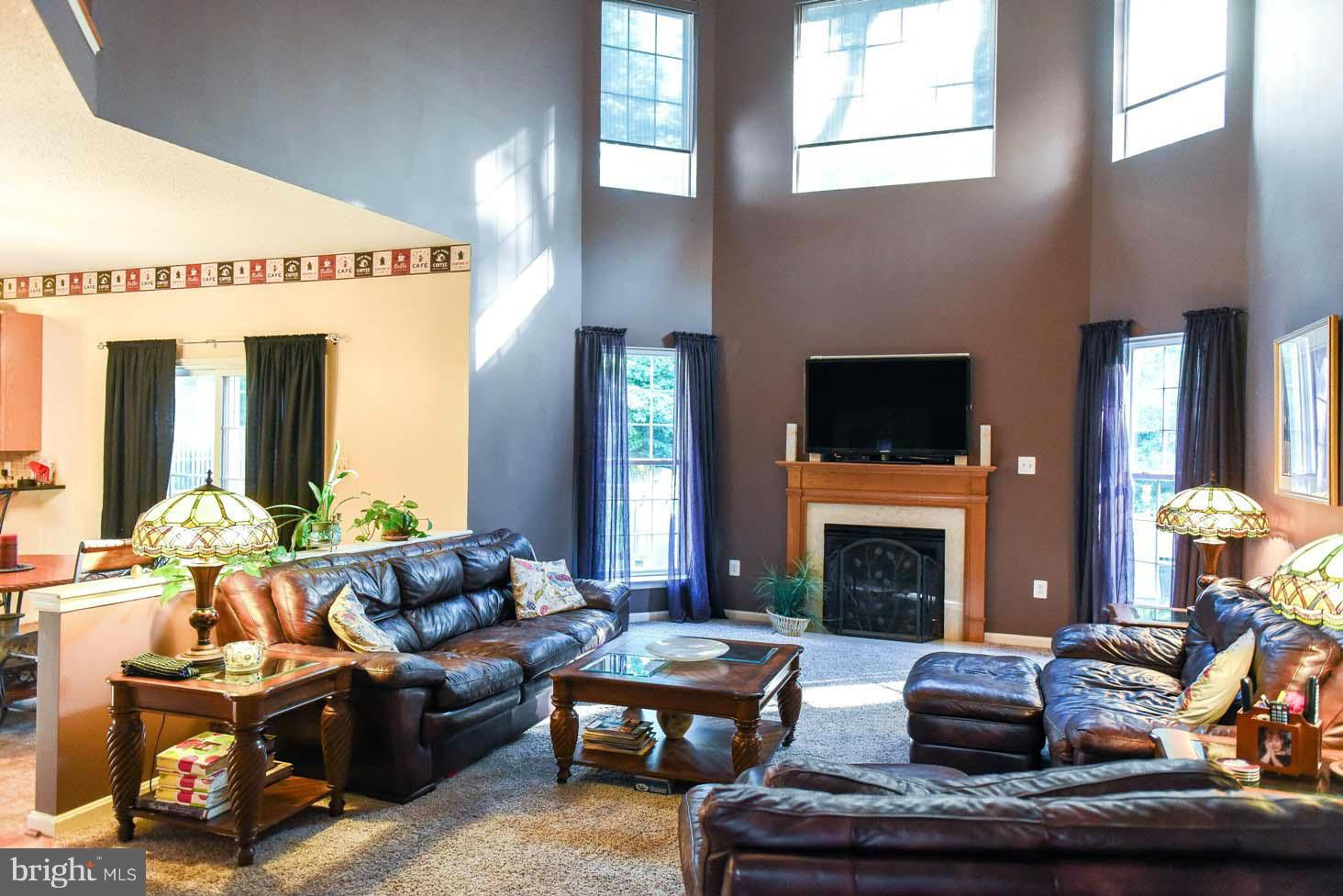 NEWTON MANOR - Residential