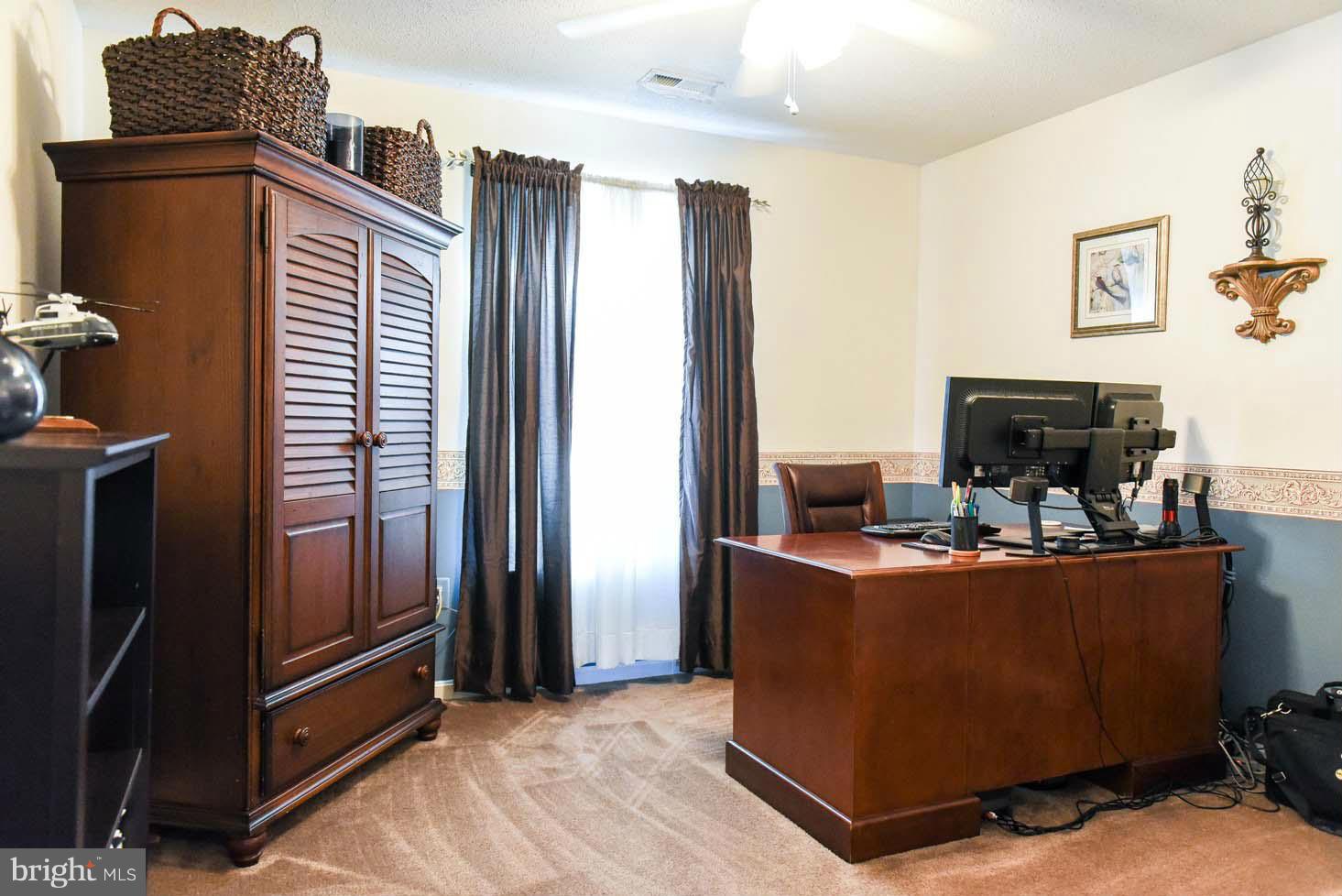 NEWTON MANOR - Residential