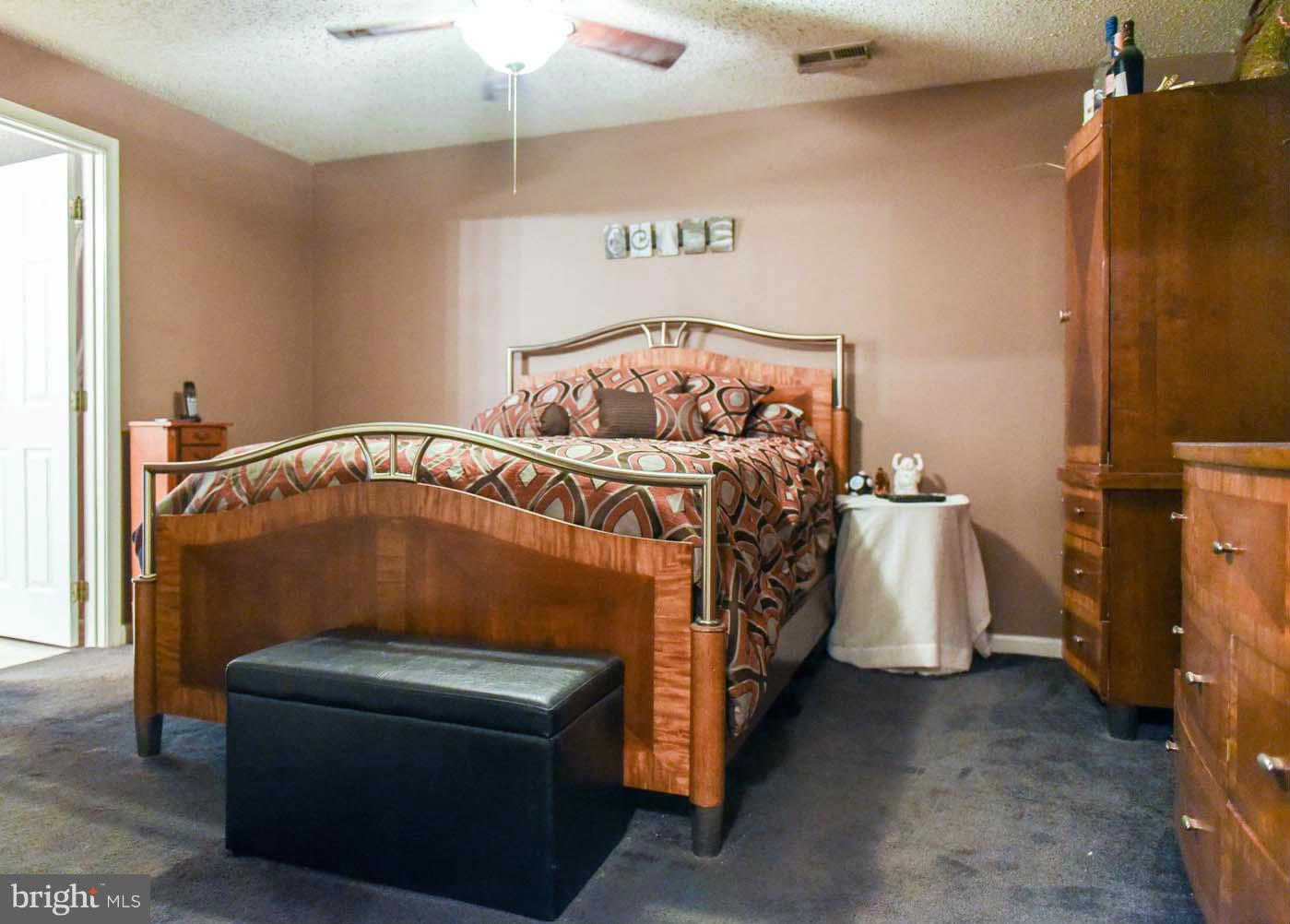 NEWTON MANOR - Residential