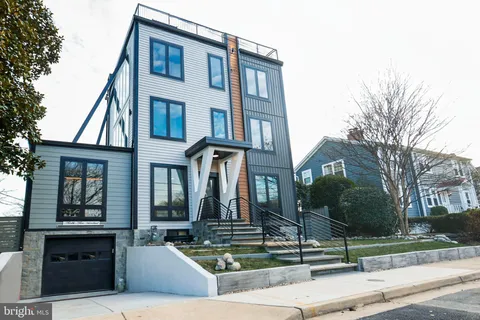 3500 7th Street N, Arlington, VA MLS: VAAR2056932