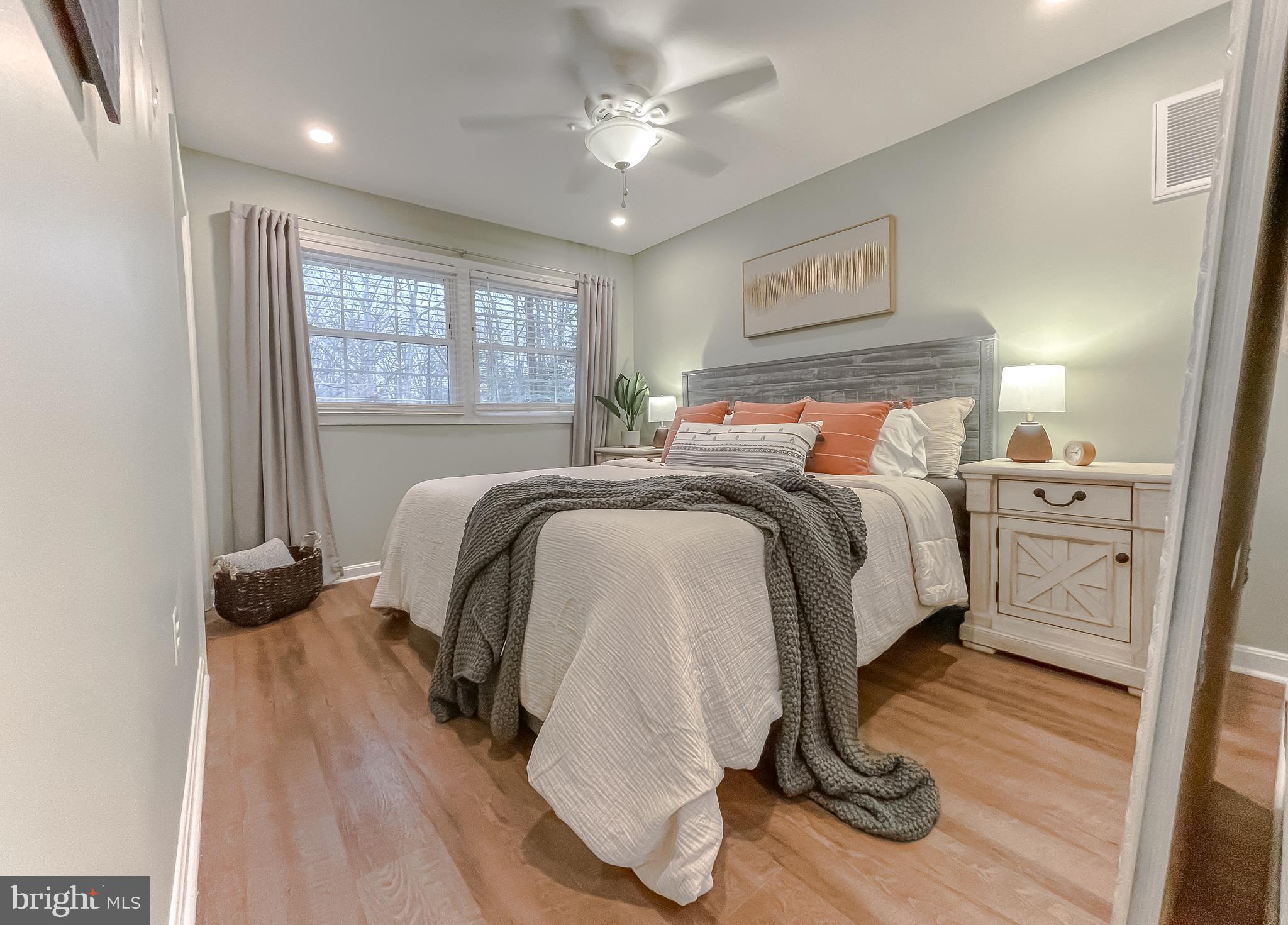 TOWN CREEK - Residential